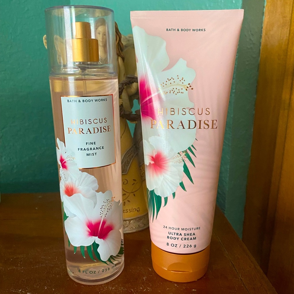LIKE NEW Hibiscus Paradise 2 Piece Bundle